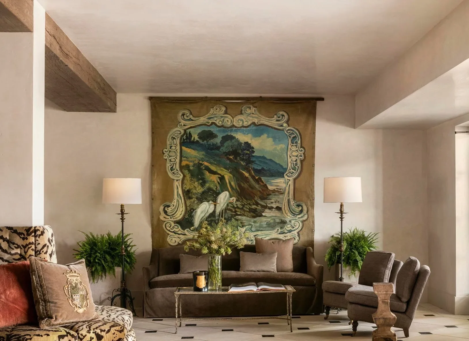 The lobby of Hotel Granduca, a luxury boutique hotel in Houston, Texas