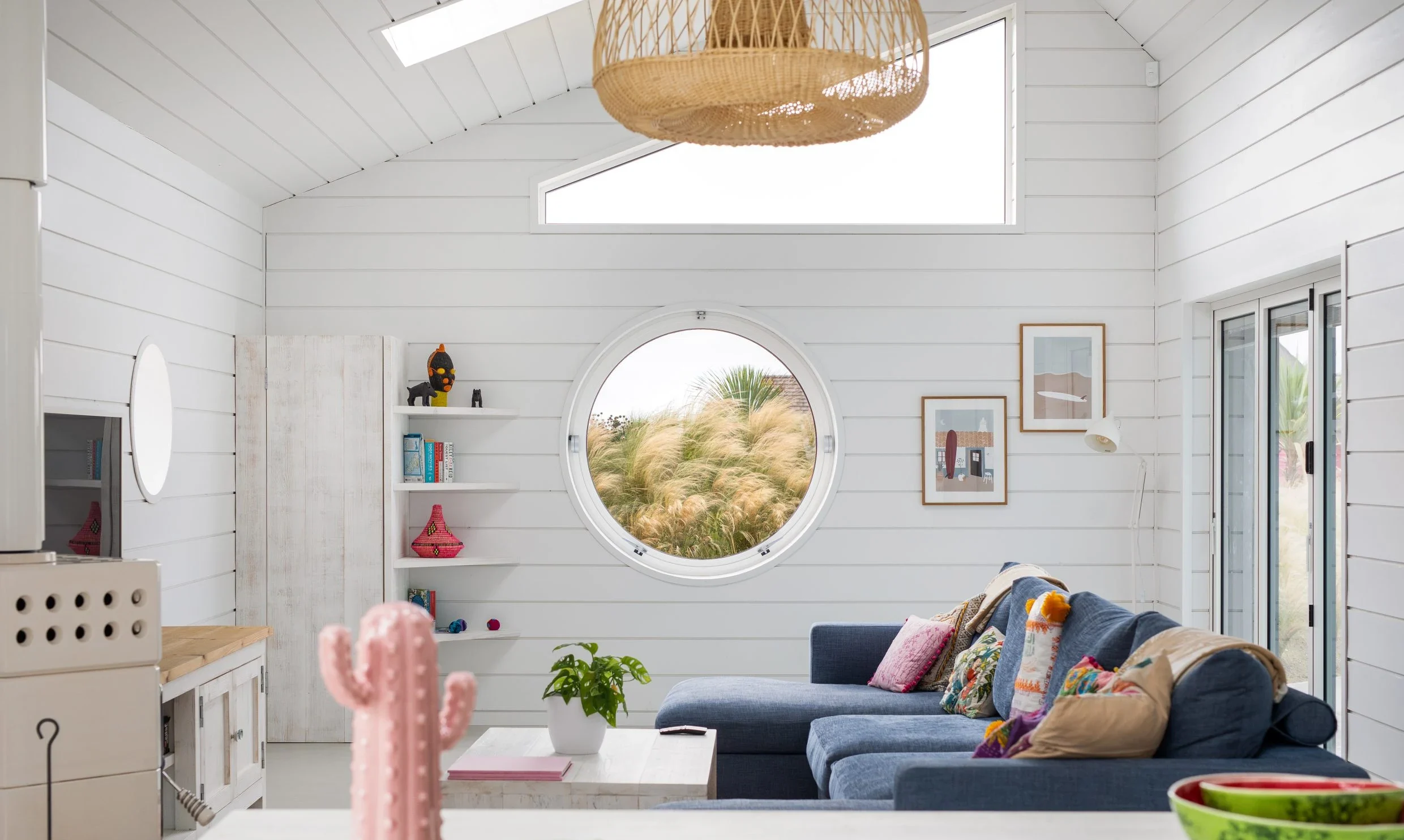 The room of Three Mile Beach, a cool boutique hotel in Cornwall in the UK