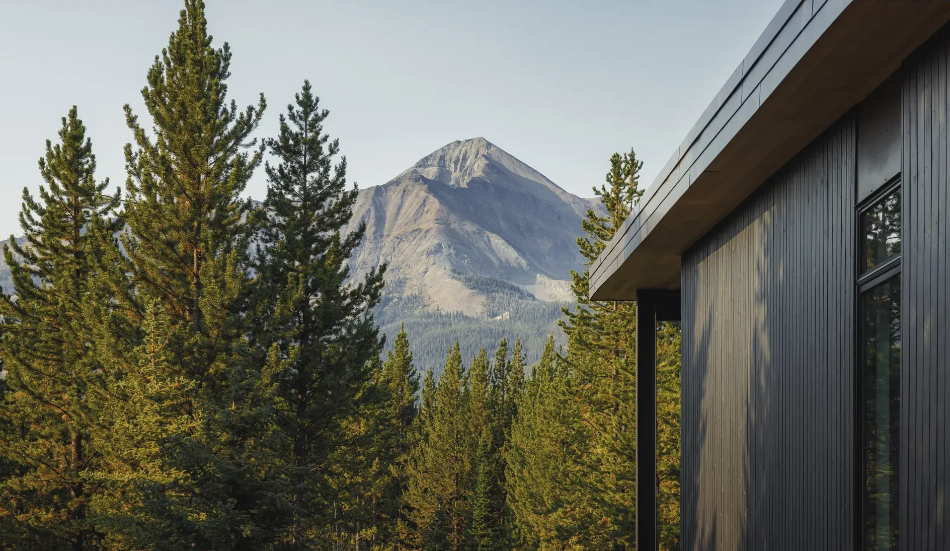 The facade of One&Only Moonlight Basin, a luxury boutique hotel in Big Sky, Montana