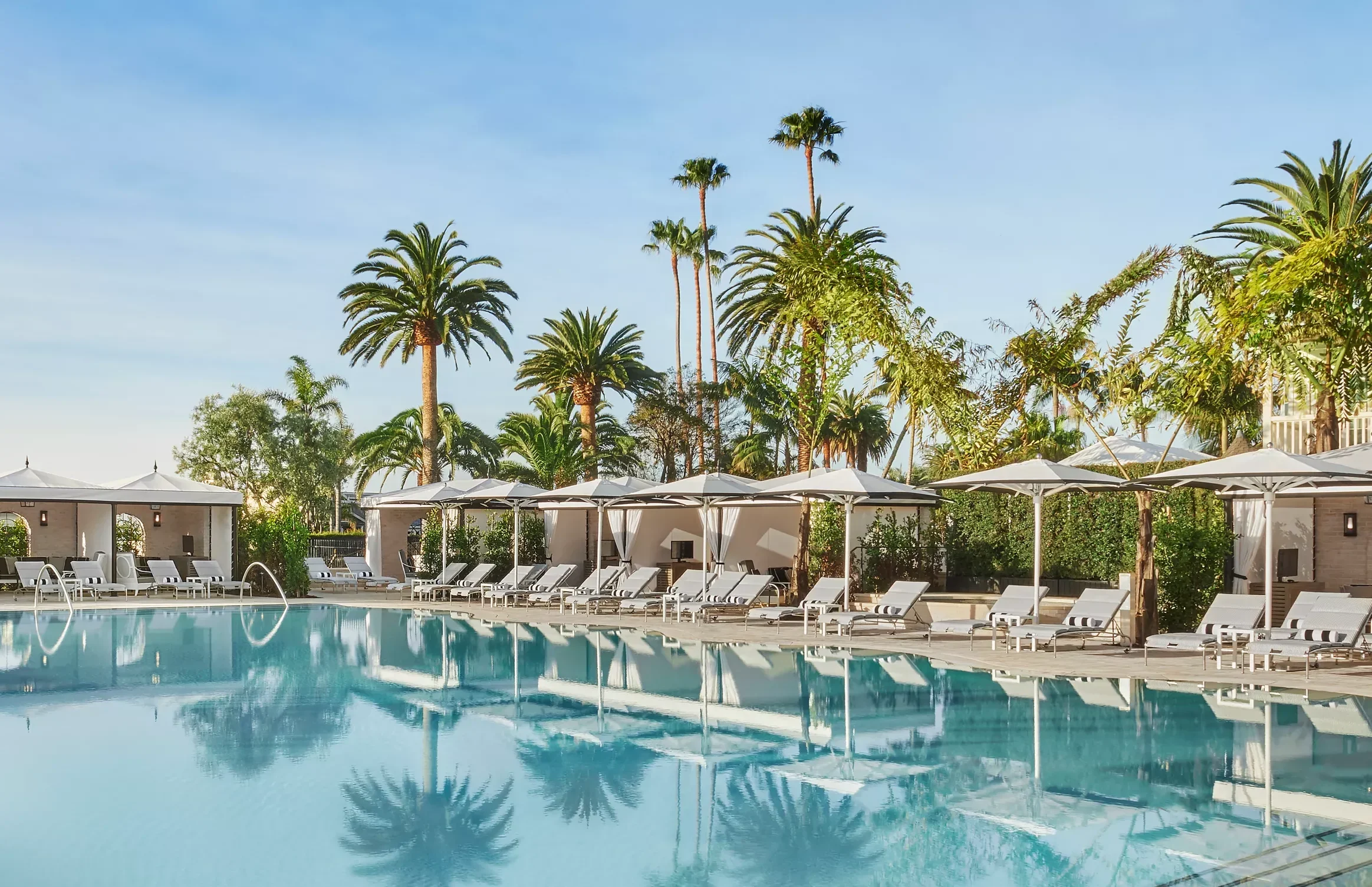 The outdoor pool of Rosewood Miramar Beach, a luxury 5-star boutique hotel in Santa Barbara, California