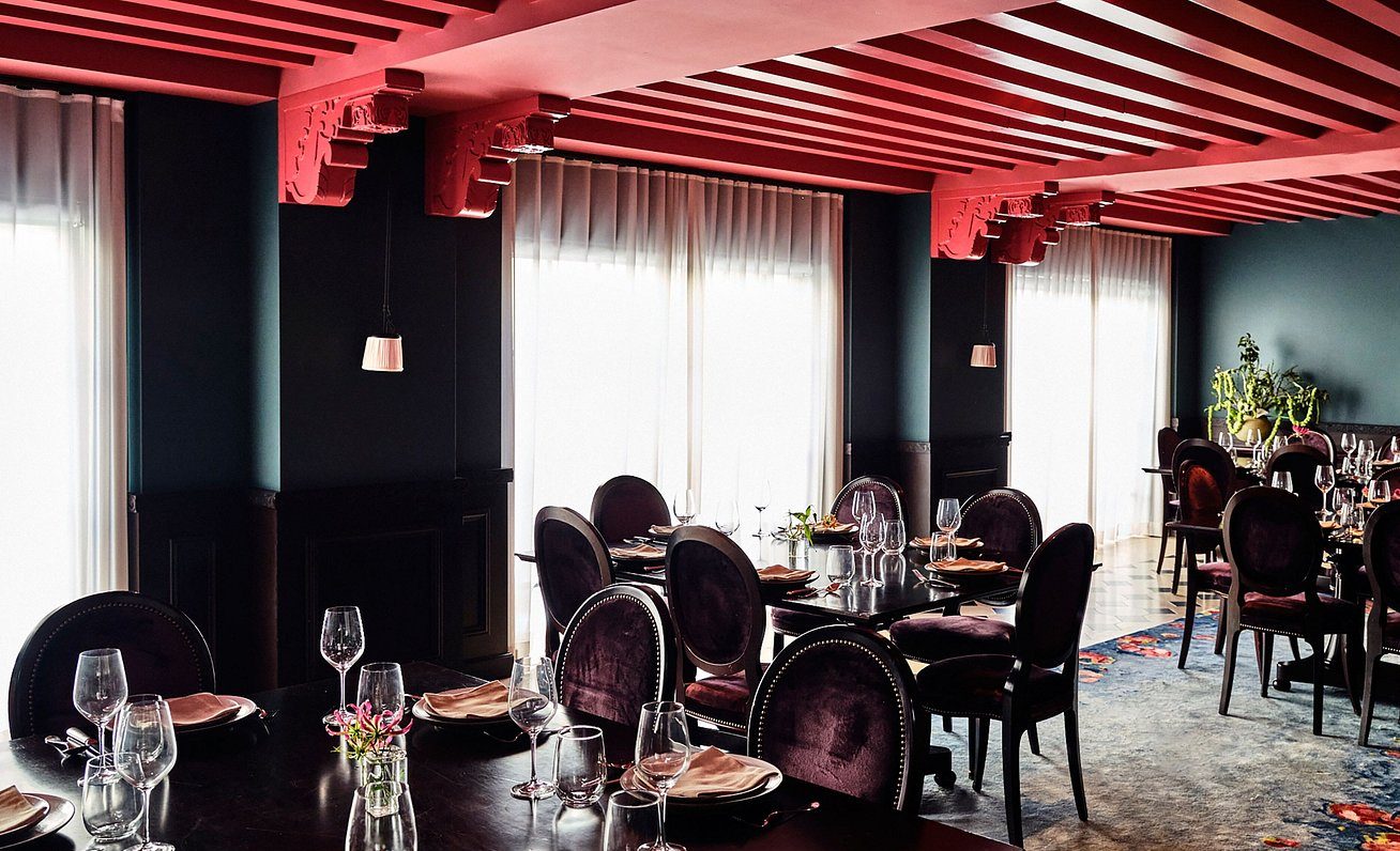 The restaurant of Hotel Per La, a cool boutique hotel in Los Angeles, California